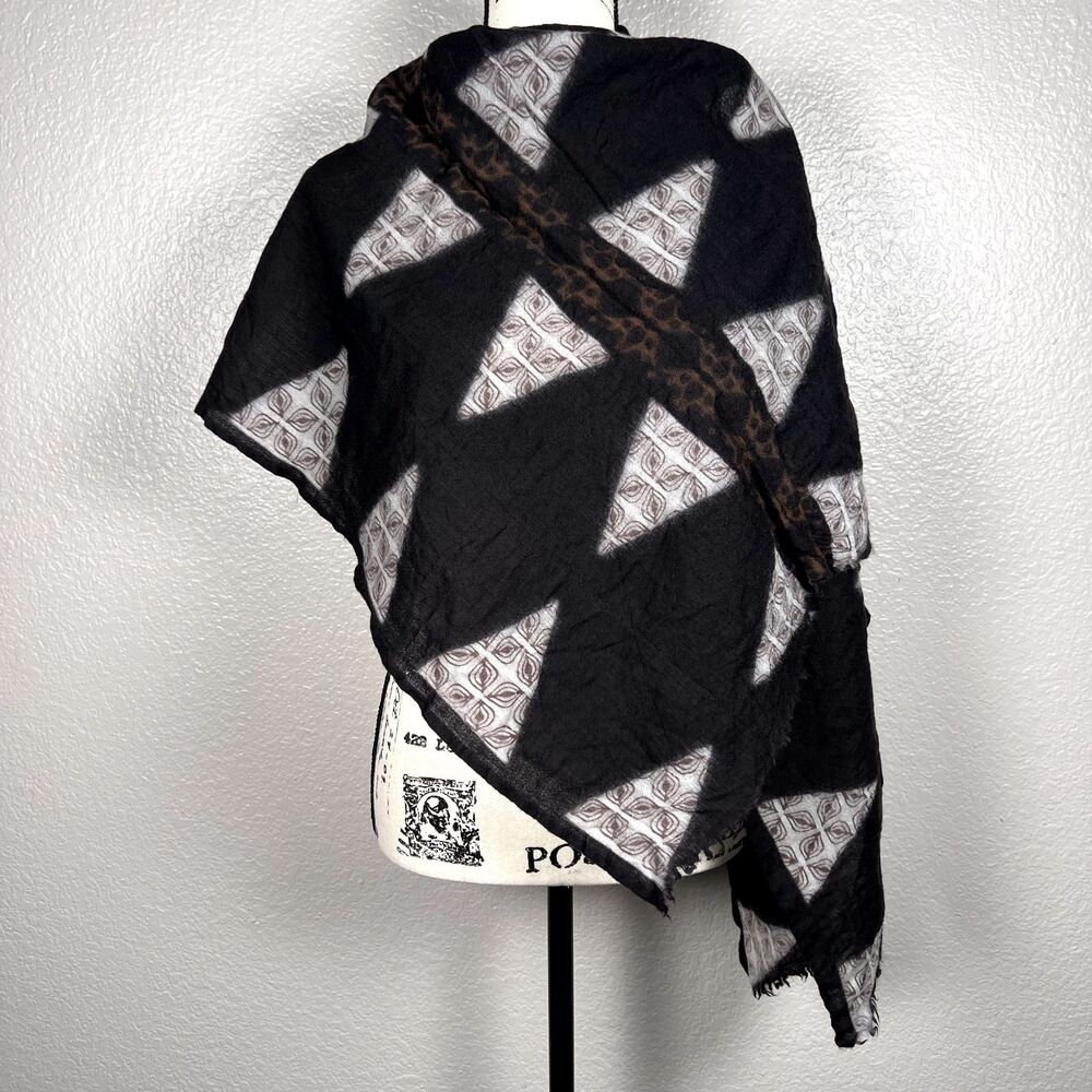 Geometric 23" x 64" Fringe Edge Scarf Black White Triangles Floral Print